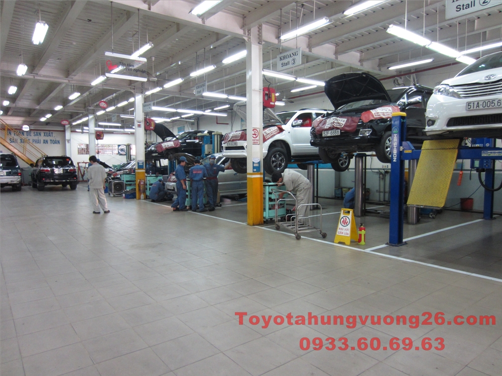 Khu vực bảo dưỡng xe hiện đại với 36 khoang.