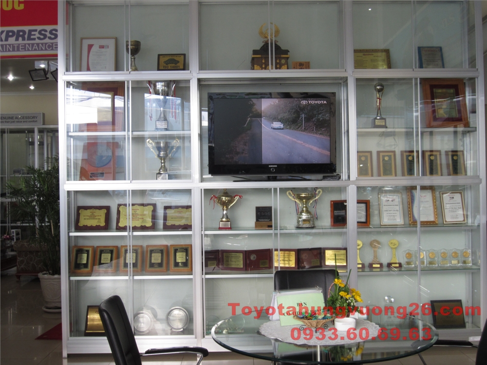 Toyota Hùng Vương đạt nhiều chứng nhận và giải thưởng uy tín.