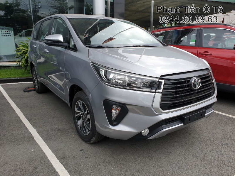 Toyota Innova 20E hỗ trợ mua xe trả góp  khuyến mại lớn