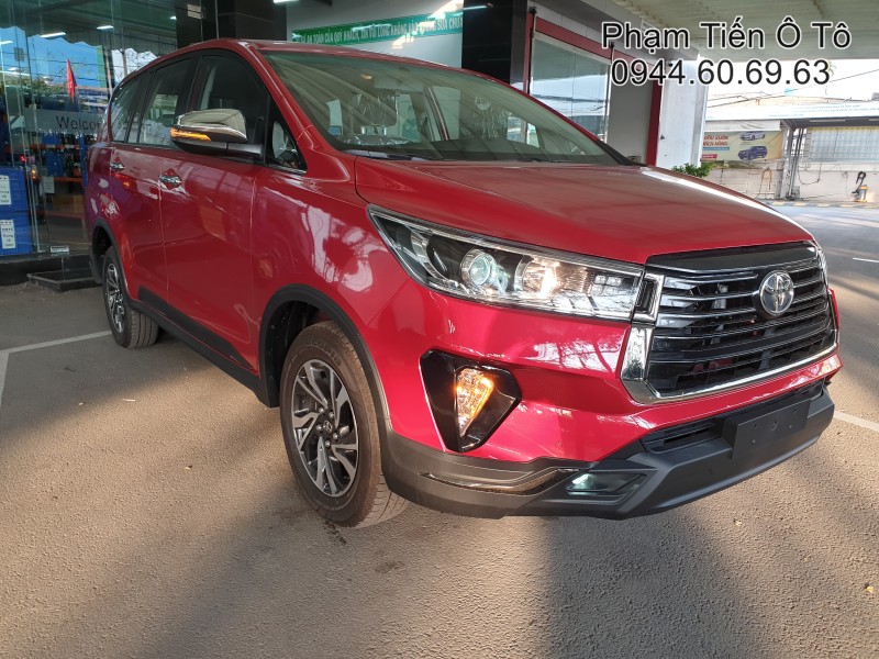 toyota-innova-2023