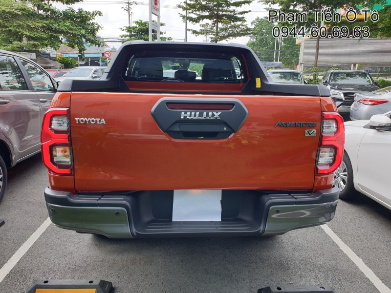 hilux-2021-2-8g-4x4-at-adventure